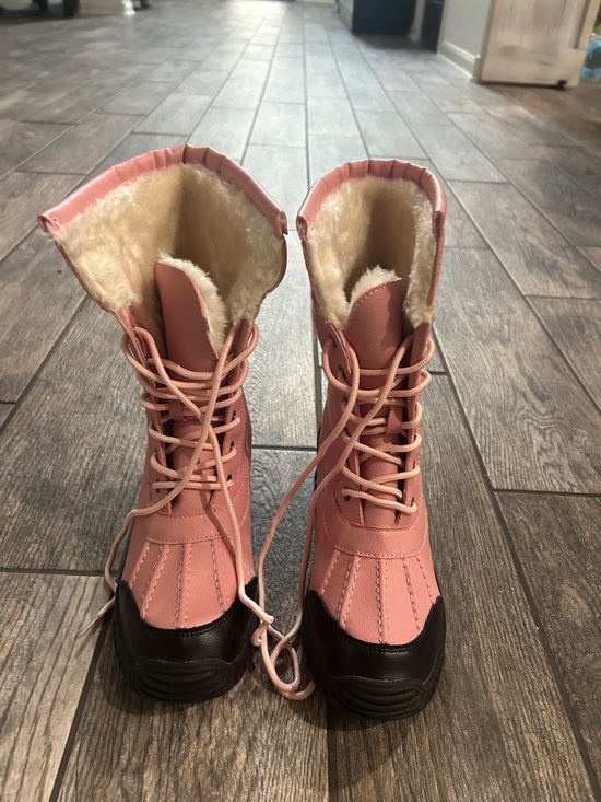 Outdoors Shoes - Pink Lace-Up Faux-Fur Winter Boots with Black Soles